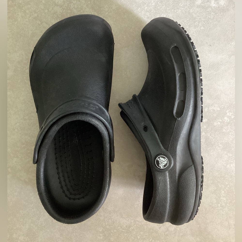 ♦️ CROCS AT WORK Bistro Sz 8 Slip resistant restaurant hospitality - Picture 1 of 6